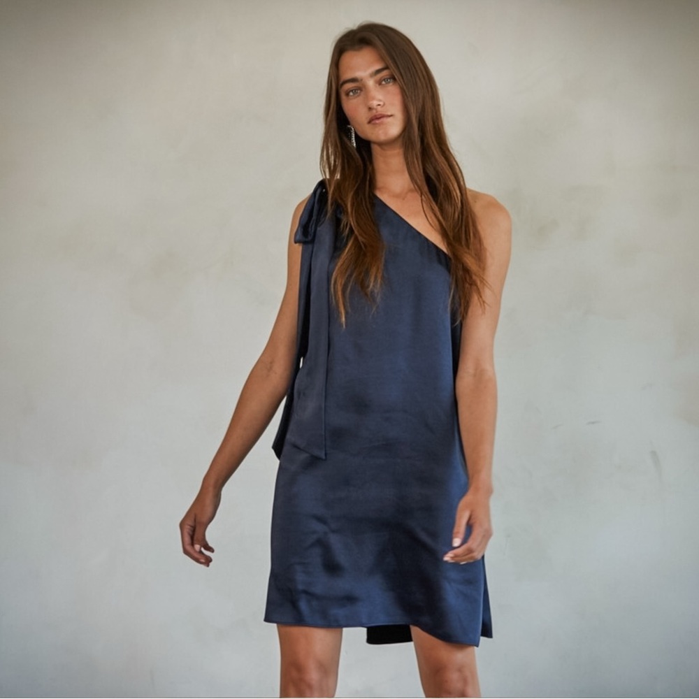 Chic One-Shoulder Satin Navy Blue Mini Shift Dress with Shoulder Bow Tie Detail